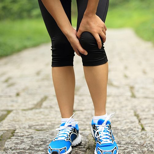 Knee Pain Active Lady Phoenix AZ Knee Pain Active Lady Phoenix AZ